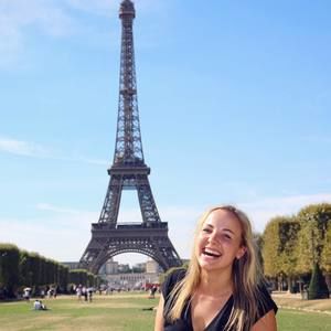 Meet your Posher, Olivia